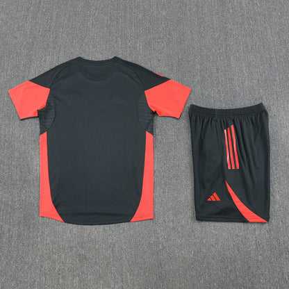 Kit Shirt + Shorts Bayern Munich 25/26