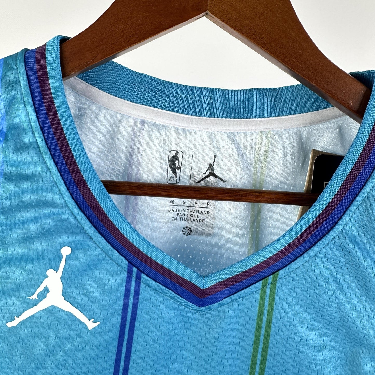 Charlotte Hornets Classic Edition 23/24 NBA Jersey
