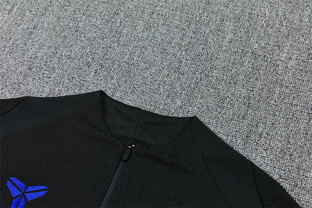 Tracksuit Barcelona x Black Mamba Black 25/26 - CalcioVivo