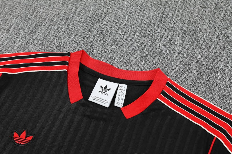 Kit Shirt + Shorts Manchester United Training Black 25/26