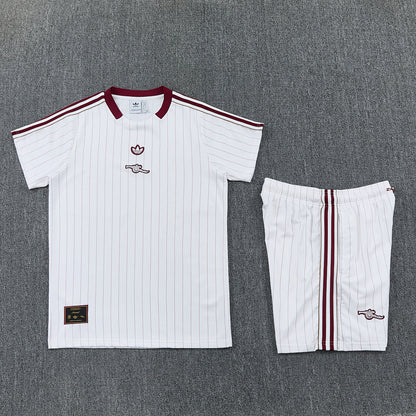 Kit Arsenal Icons Bianco 25/26 Uomo | Kit da Calcio - CalcioVivo
