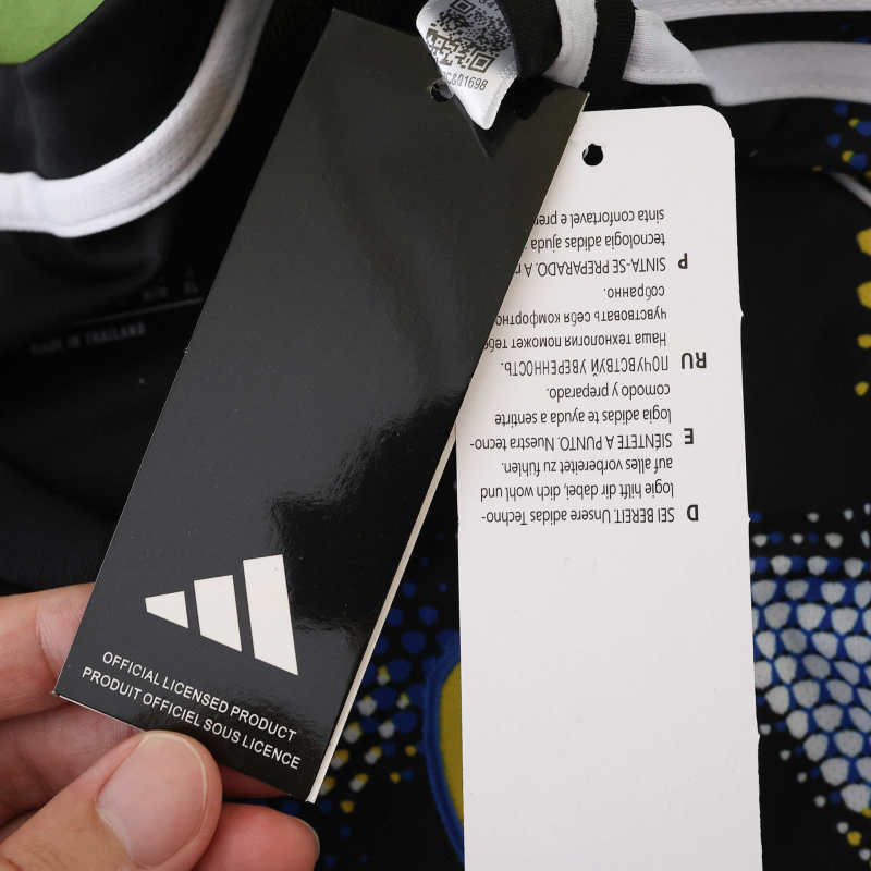 Leeds Third Jersey 25/26