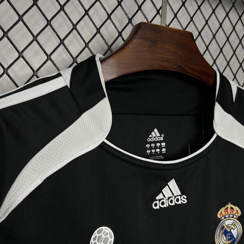 Real Madrid Away Jersey 06/07 Retro - CalcioVivo