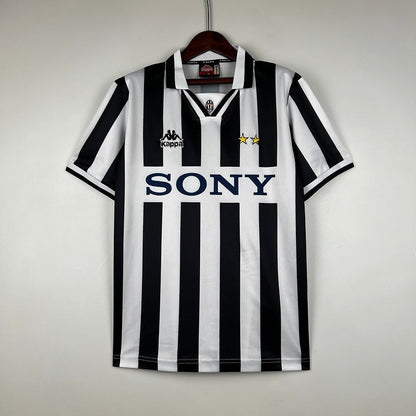 Juventus Home Jersey 96/97 Retro