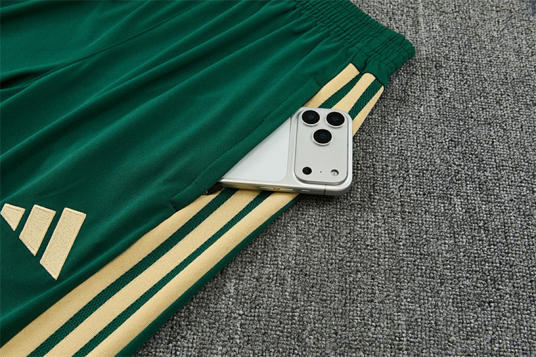 Tuta Real Madrid Verde Half-Zip 26/27 Uomo | Tuta da Calcio - CalcioVivo