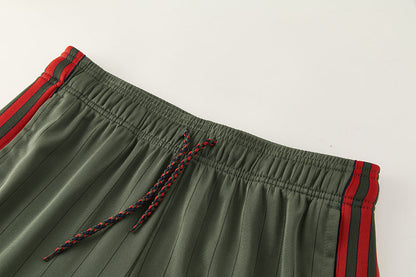 Kit Bayern Munich Icons Verde Scuro 25/26 Uomo | Kit da Calcio - CalcioVivo