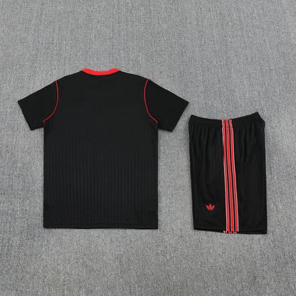 Kit Shirt + Shorts Manchester United Training Black 25/26