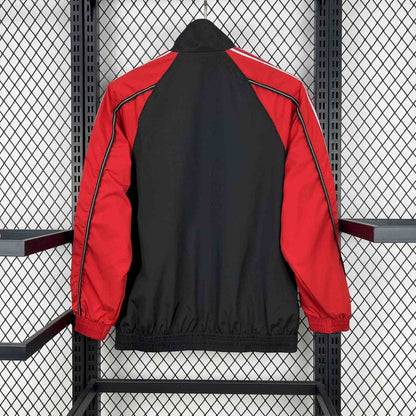 Manchester United Retro Windbreaker