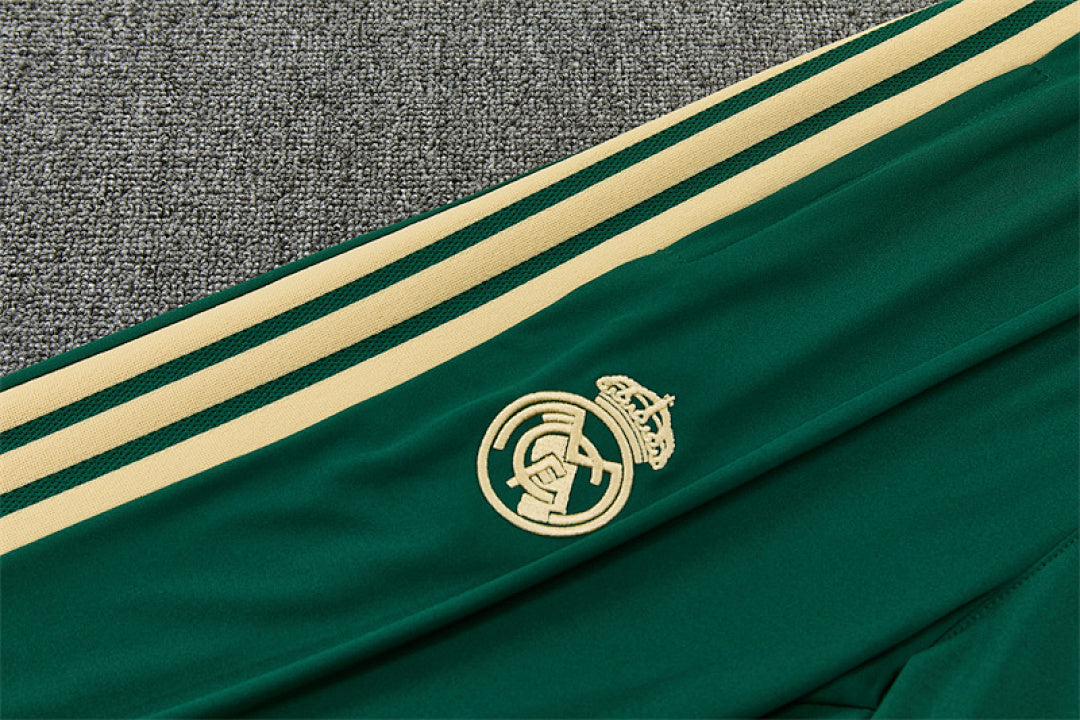 Tuta Real Madrid Verde Half-Zip 26/27 Uomo | Tuta da Calcio - CalcioVivo