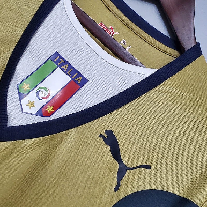 Italy Goalkeeper Golden Jersey 2006 Retro - CalcioVivo