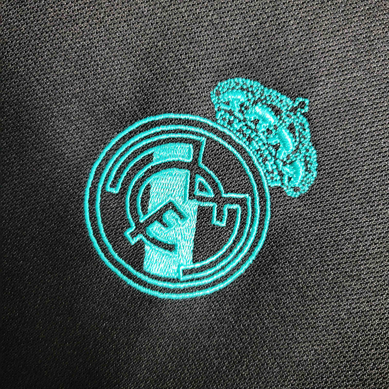 Real Madrid Away Jersey 17/18 Retro - CalcioVivo