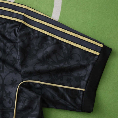 Liverpool Special Edition Black Gold Jersey 25/26