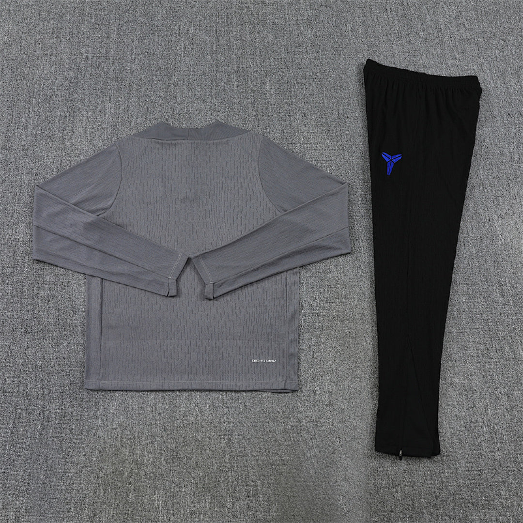 Tracksuit Barcelona x Black Mamba Grey/Black 25/26 - CalcioVivo