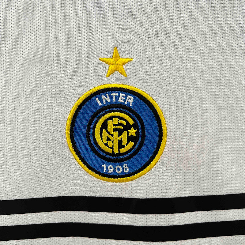 Inter Milan Jersey Away 04/05 Retro - CalcioVivo