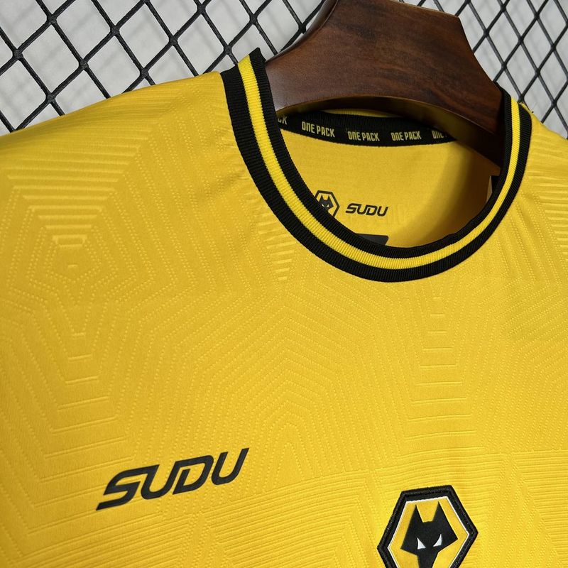 Wolverhampton Home Jersey 24/25 - CalcioVivo
