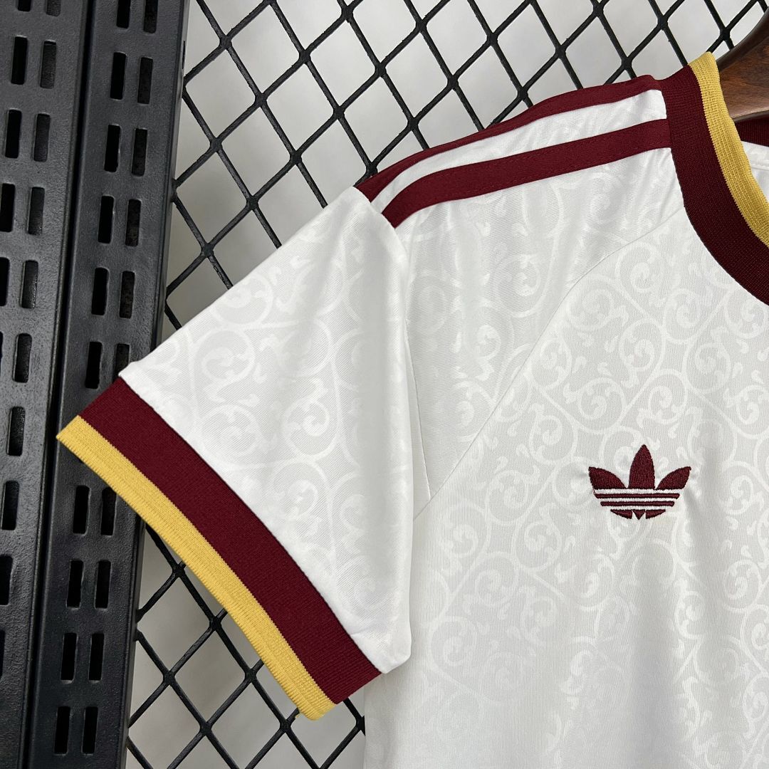 Kit Bambino Spagna Away 2026 | Kit da Calcio - CalcioVivo