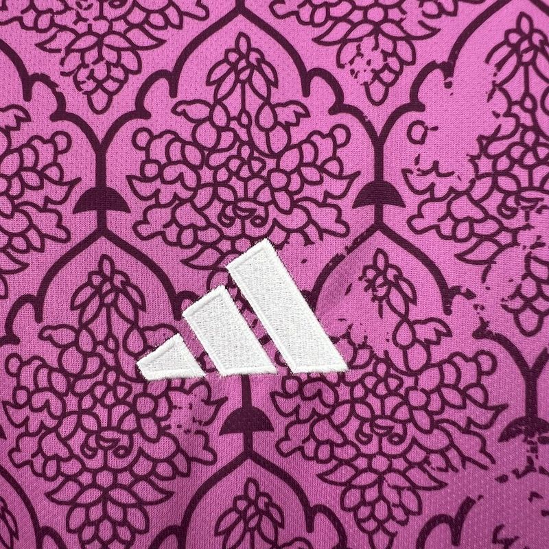 Real Madrid Concept Jersey Pink