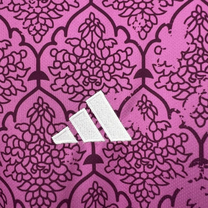 Real Madrid Concept Jersey Pink