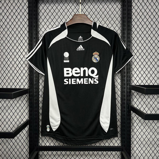 Real Madrid Away Jersey 06/07 Retro - CalcioVivo