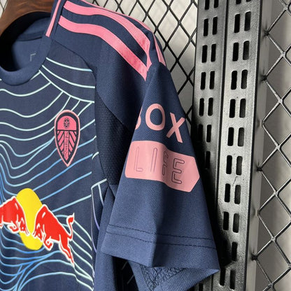 Leeds Third Jersey 24/25 - CalcioVivo