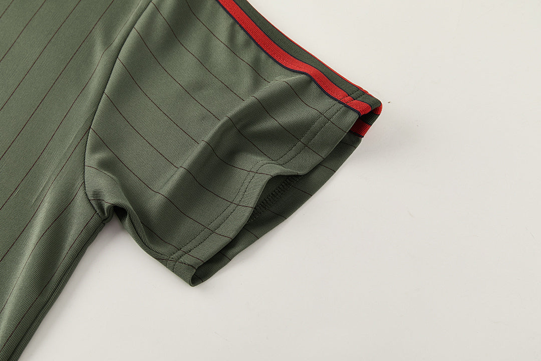 Kit Bayern Munich Icons Verde Scuro 25/26 Uomo | Kit da Calcio - CalcioVivo