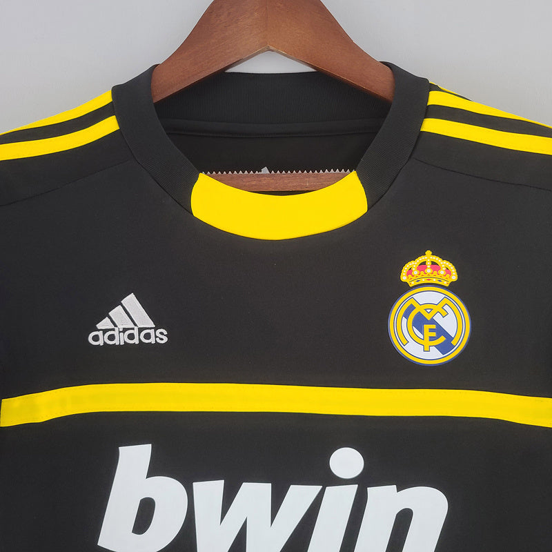 Real Madrid Goalkeeper Away Jersey 11/12 Retro - CalcioVivo