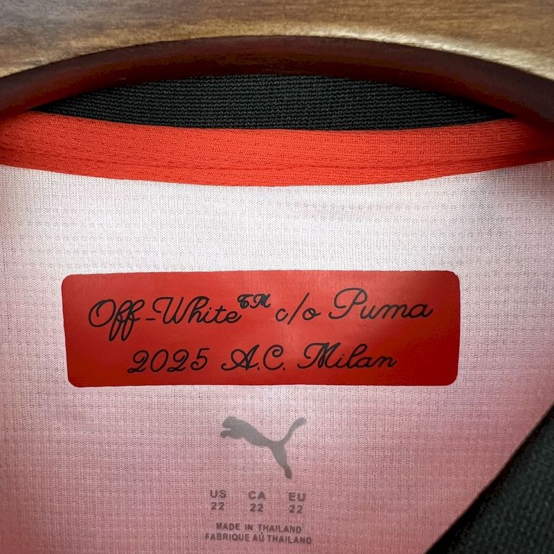 Milan Goalkeeper Fourth 24/25 Kit Kids