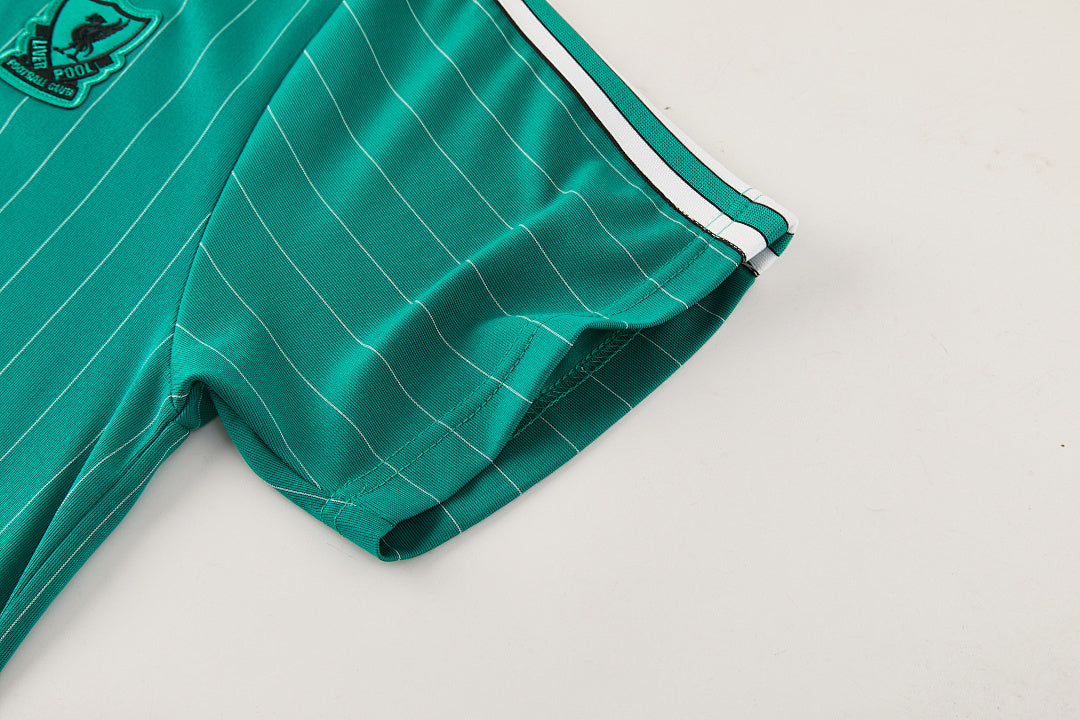 Kit Liverpool Icons Verde 25/26 Uomo | Kit da Calcio - CalcioVivo