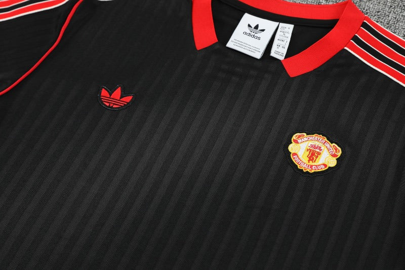 Kit Shirt + Shorts Manchester United Training Black 25/26
