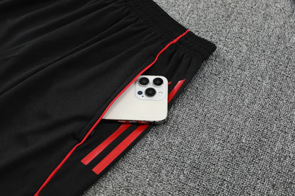 Kit Shirt + Shorts Manchester United Training White/Black 25/26