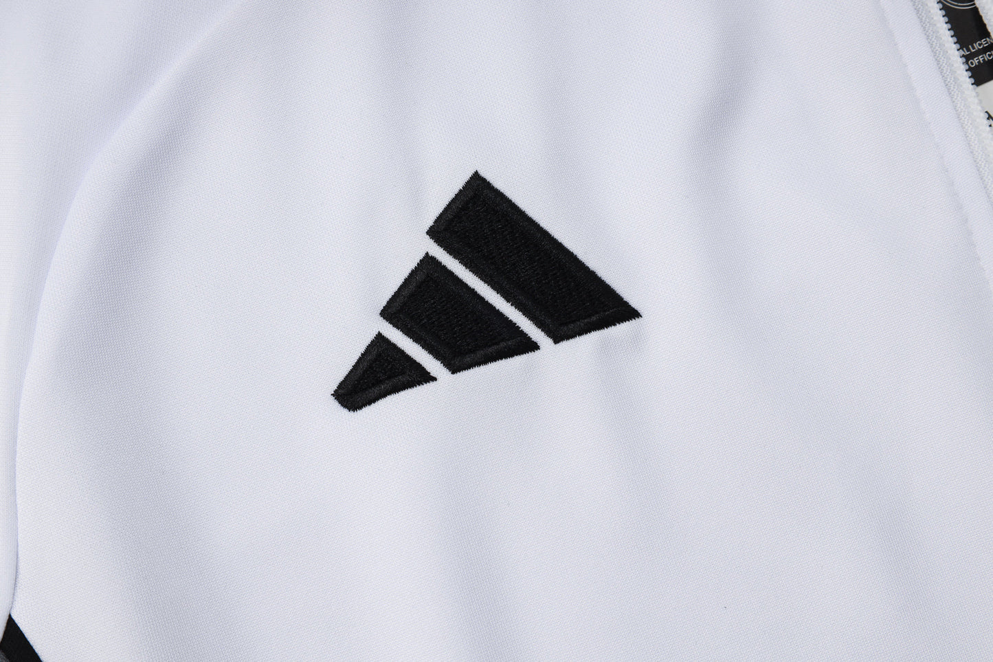 Real Madrid White Tracksuit Full-Zip 25/26