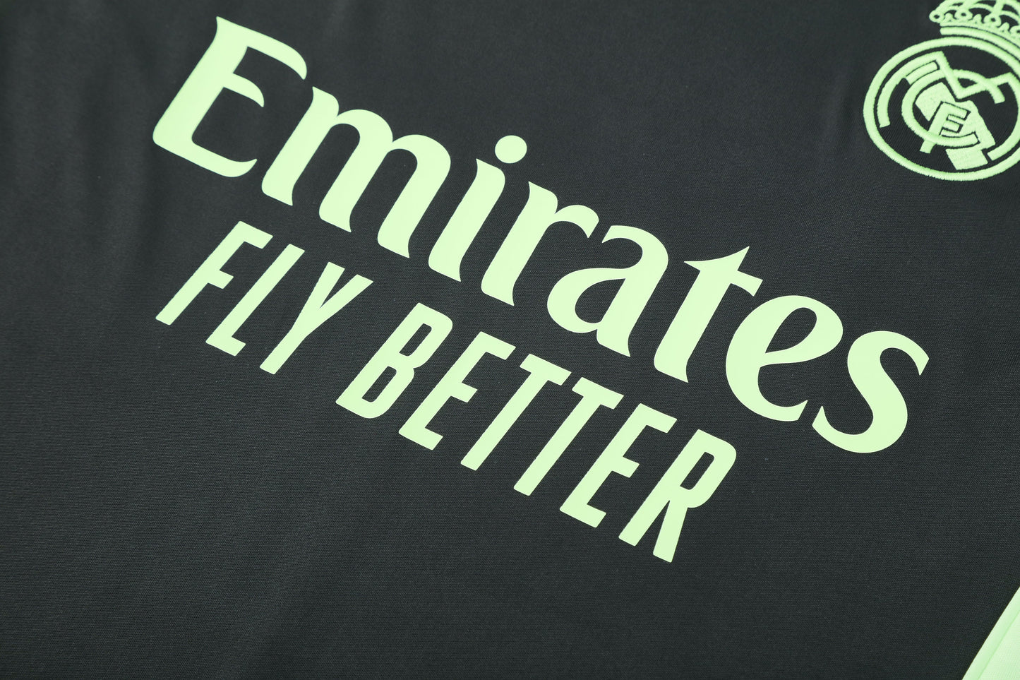 Kit Shirt + Shorts Real Madrid Green 25/26