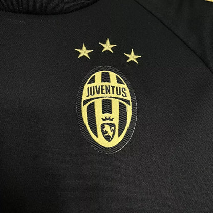 Juventus Third Jersey 15/16 Retro