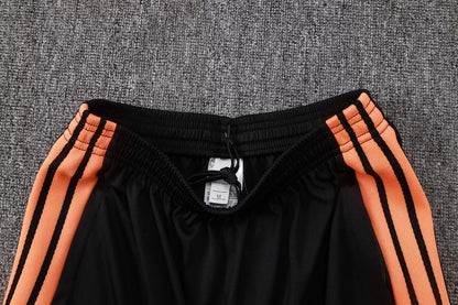 Completino Canottiera Arsenal 26/27 Uomo Nero con dettagli Arancione | Kit Allenamento - CalcioVivo