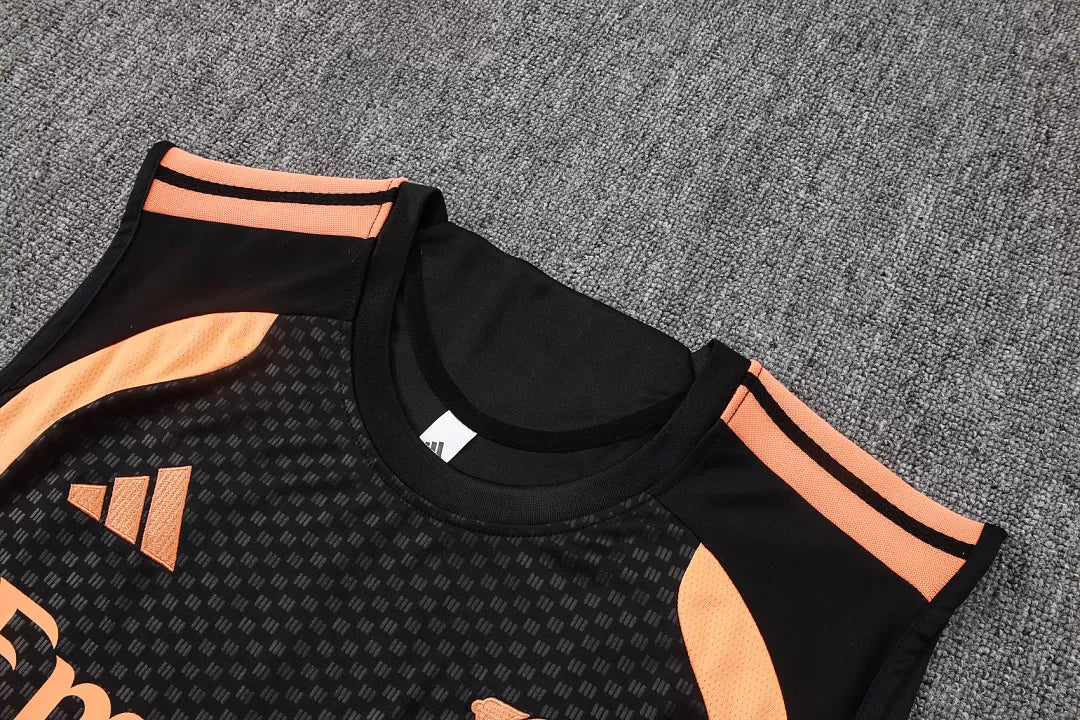 Completino Canottiera Arsenal 26/27 Uomo Nero con dettagli Arancione | Kit Allenamento - CalcioVivo