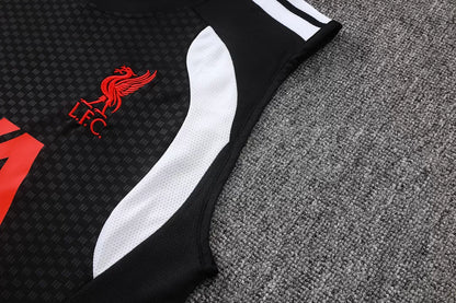 Completino Canottiera Liverpool 26/27 Uomo Nero | Kit Allenamento - CalcioVivo