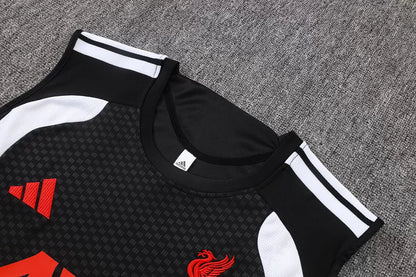Completino Canottiera Liverpool 26/27 Uomo Nero | Kit Allenamento - CalcioVivo