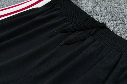 Completino Manica Corta Arsenal 26/27 Uomo Nero con inserti Fucsia | Kit Allenamento - CalcioVivo