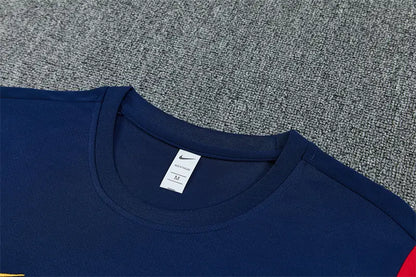Completino Manica Corta Barcelona 26/27 Uomo Blu Navy | Kit Allenamento - CalcioVivo