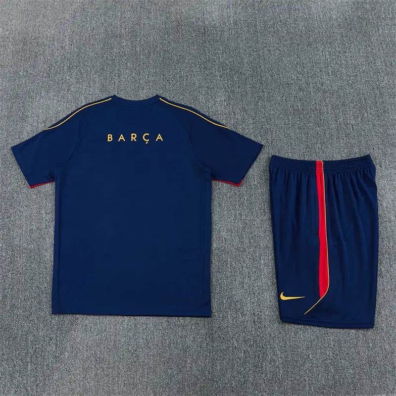 Completino Manica Corta Barcelona 26/27 Uomo Blu Navy | Kit Allenamento - CalcioVivo