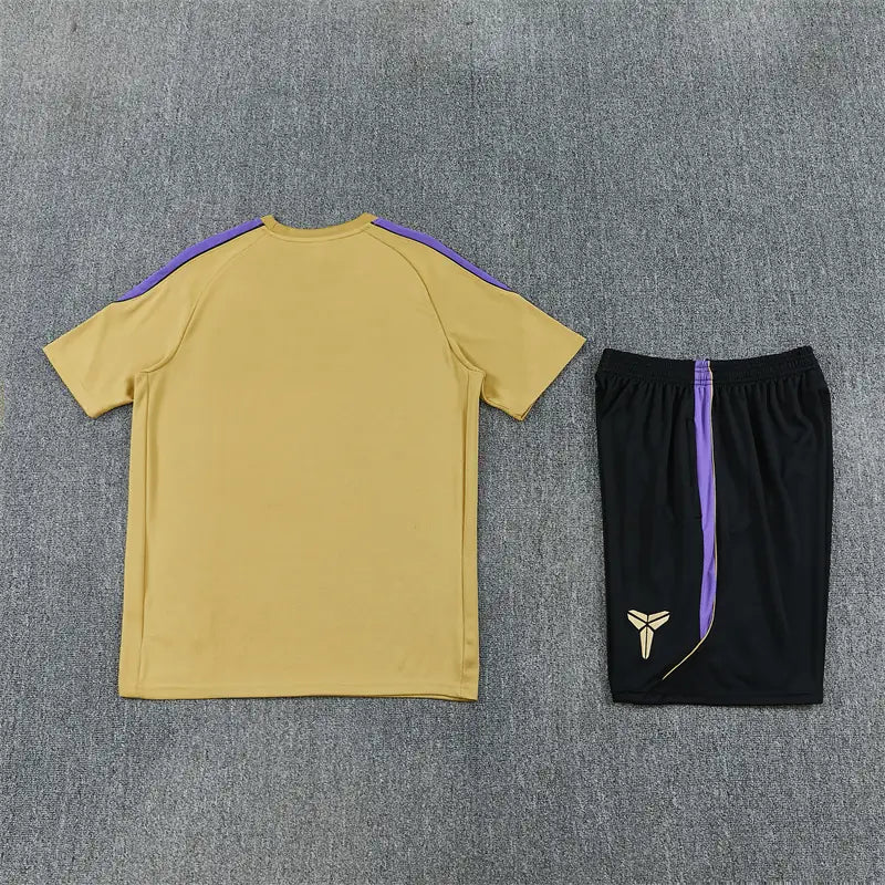 Completino Manica Corta Barcelona 26/27 Uomo Oro | Kit Allenamento - CalcioVivo