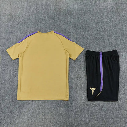 Completino Manica Corta Barcelona 26/27 Uomo Oro | Kit Allenamento - CalcioVivo