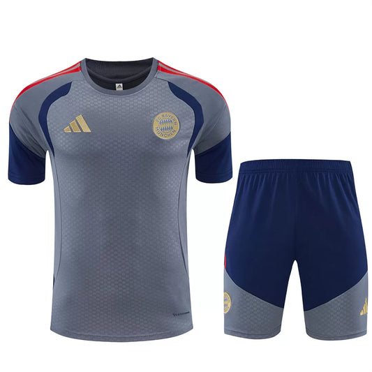 Completino Manica Corta Bayern Munich 26/27 Uomo Grigio | Kit Allenamento - CalcioVivo