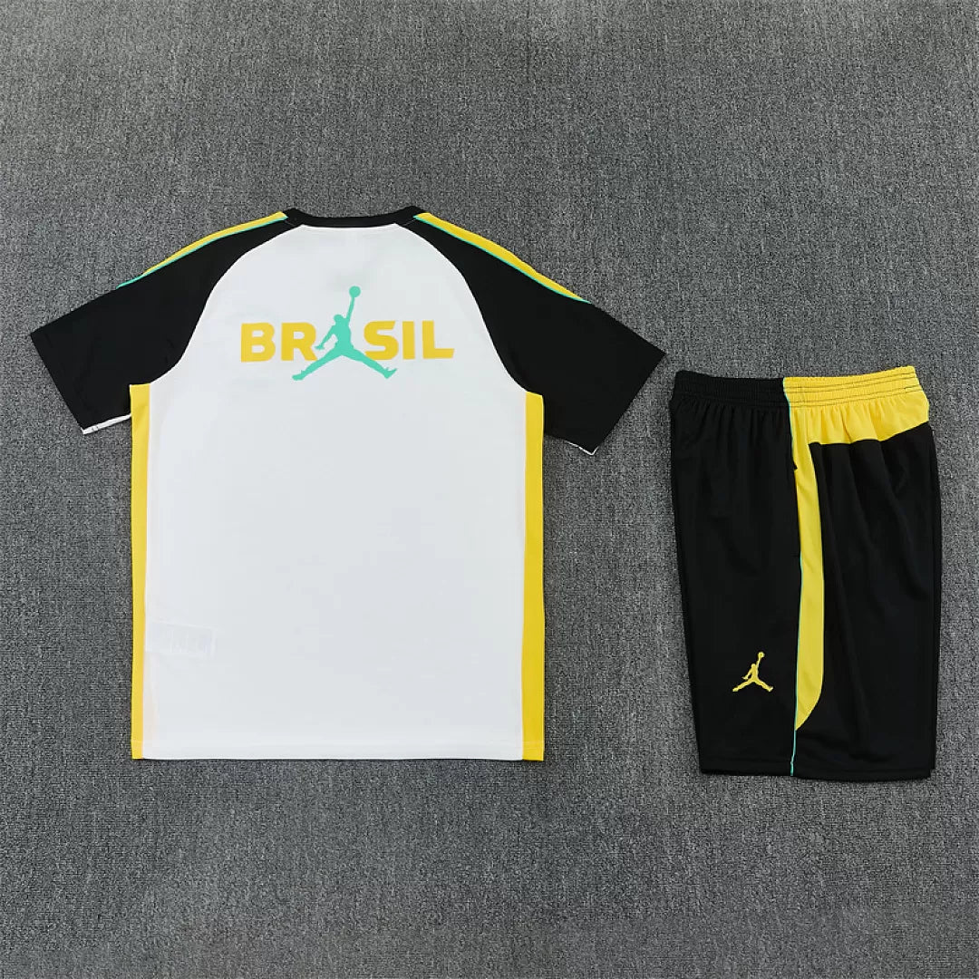 Completino Manica Corta Brasile 2026 Uomo Bianco | Kit Allenamento