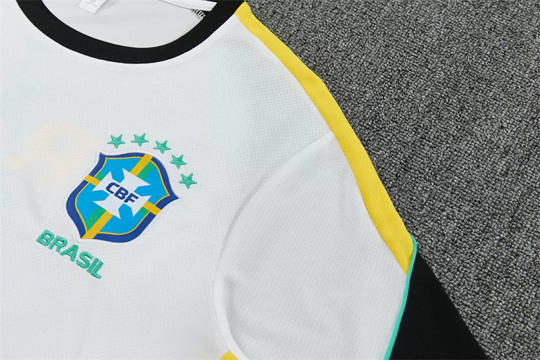 Completino Manica Corta Brasile 2026 Uomo Bianco | Kit Allenamento