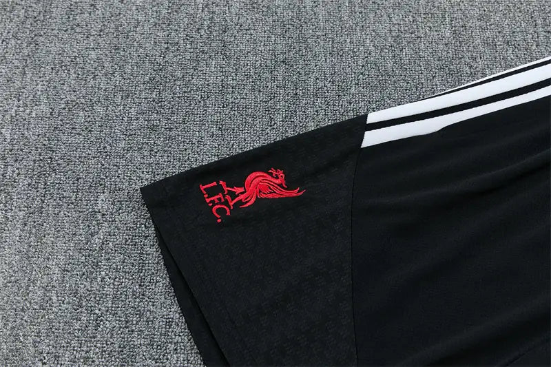 Completino Manica Corta Liverpool 26/27 Uomo Rosso | Kit Allenamento - CalcioVivo