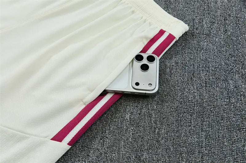 Completino Manica Corta Real Madrid 26/27 Uomo Bianco | Kit Allenamento - CalcioVivo