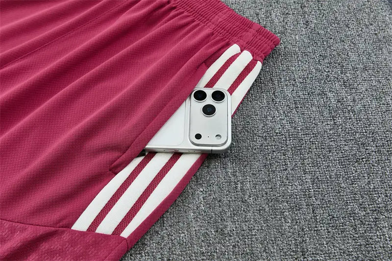 Completino Manica Corta Real Madrid 26/27 Uomo Bianco e Fucsia | Kit Allenamento - CalcioVivo