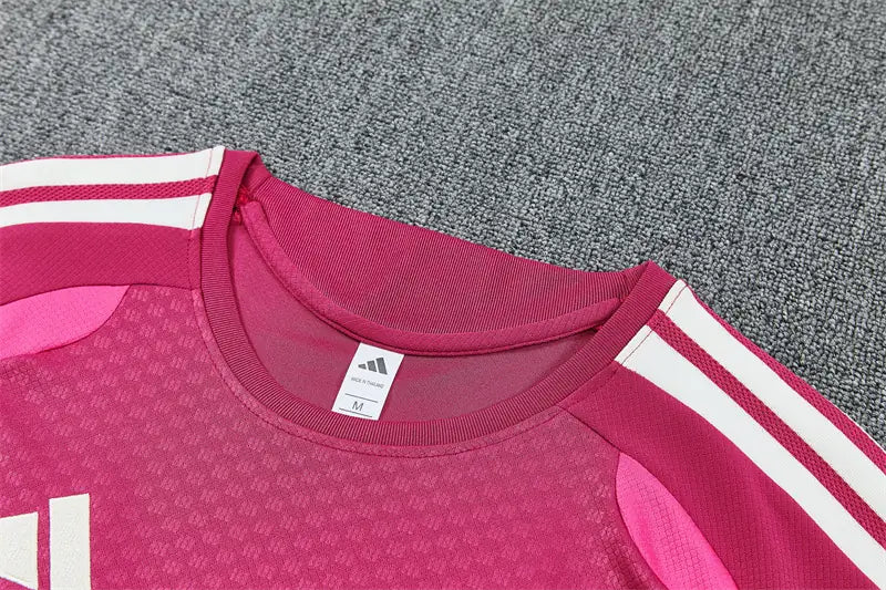 Completino Manica Corta Real Madrid 26/27 Uomo Rosa | Kit Allenamento - CalcioVivo