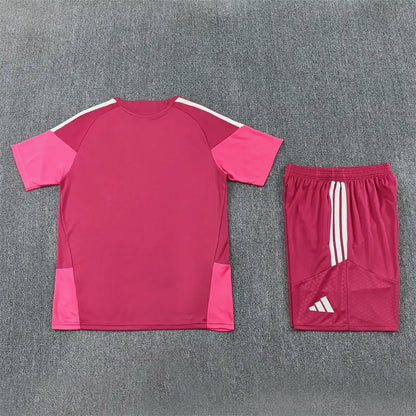Completino Manica Corta Real Madrid 26/27 Uomo Rosa | Kit Allenamento - CalcioVivo